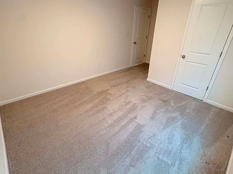 305 Lantana Ct — Photo 17