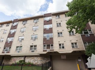 420 W Aldine Ave APT 204, Chicago, IL 60657