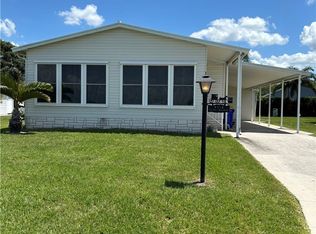 8913 SW Chevy Cir, Stuart, FL 34997