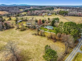 2335 Dobbins Rd, Boonville, NC 27011