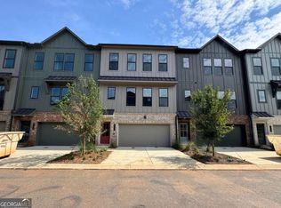 625 Firefly Cir #36, Alpharetta, GA 30009