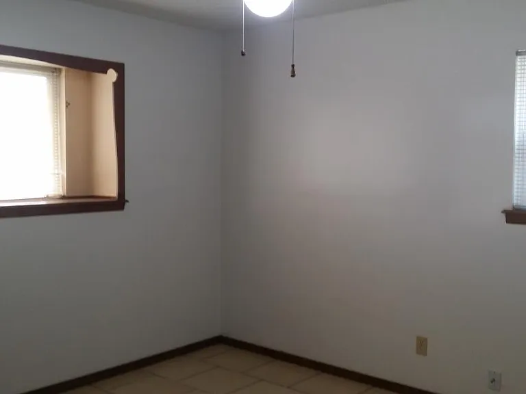 2nd (Front) Bedroom
