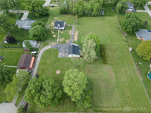 2nd image of 7702 Gayle Dr