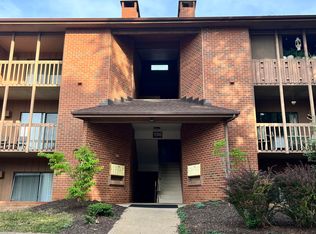 136 Green Turtle Ln APT 9, Charlottesville, VA 22901