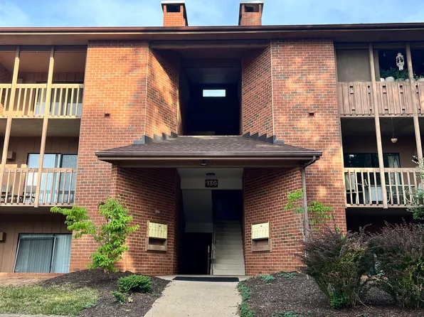 136 Green Turtle Ln APT 9, Charlottesville, VA 22901