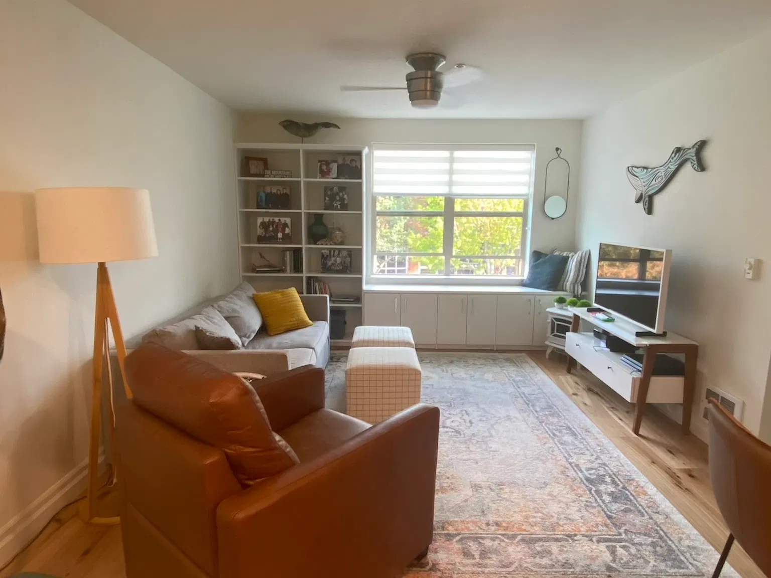 960 Harris Ave — Photo 3