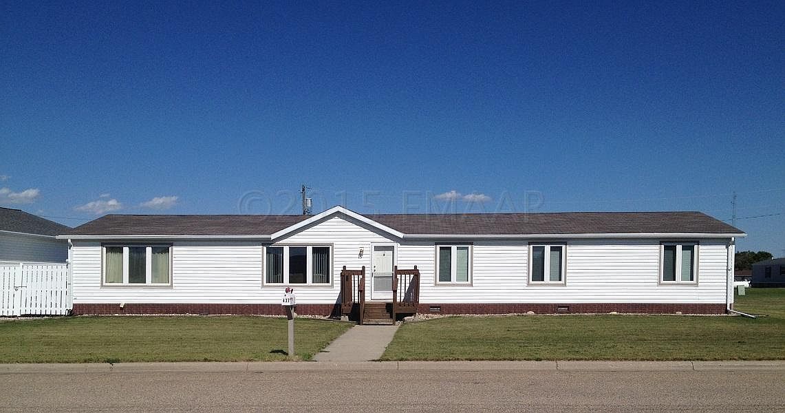 437 4th St NW, Gwinner, ND 58040 Zillow