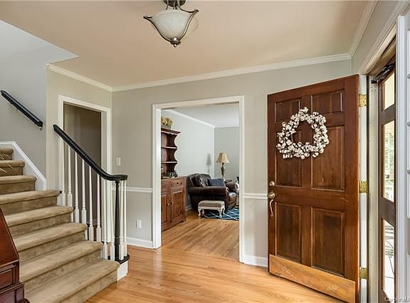4th image of 5927 Chapel Creek Ct