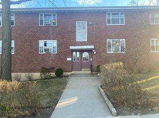 2 Gateway Rd APT 2D, Yonkers, NY 10703