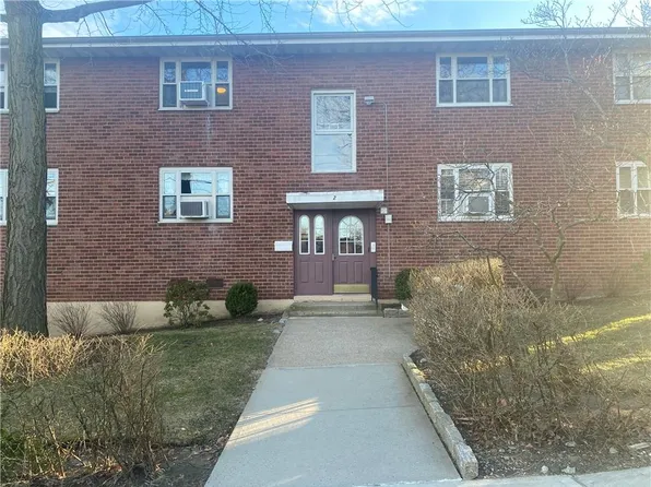 2 Gateway Road #2D, Yonkers, NY 10703