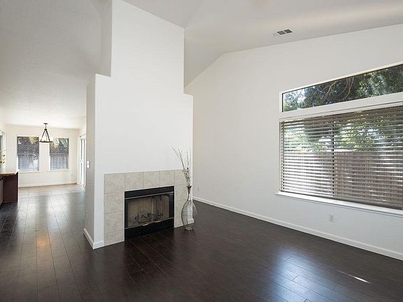 5th image of 716 S Berkeley Ave