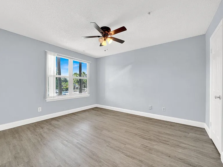 2301 N Congress Ave #25 — Photo 14