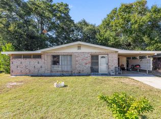6131 Angelina Rd, Pensacola, FL 32504