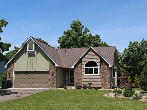 7135 Upper 157th St W, Apple Valley, MN 55124