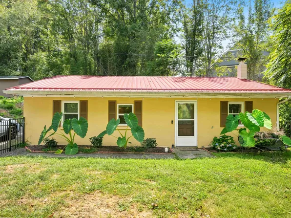 1007 Redbud Rd, Blacksburg, VA 24060