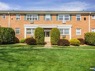 27 Hinchman Ave APT 1D, Wayne, NJ 07470