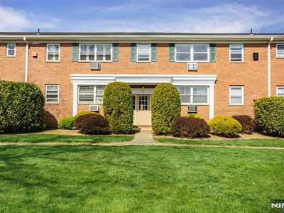 27 Hinchman Ave APT 1D, Wayne, NJ, 07470
