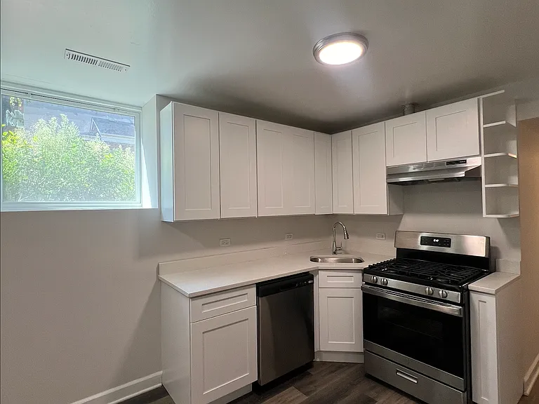 3404 S Morgan St #GF — Photo 3