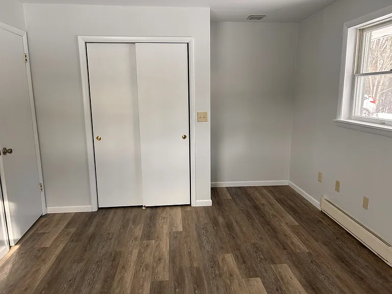 114 Woodview Ln — Photo 10