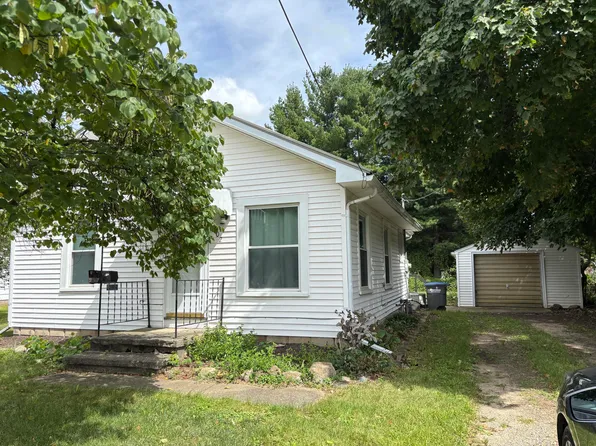 702 S Orange St, Sturgis, MI 49091