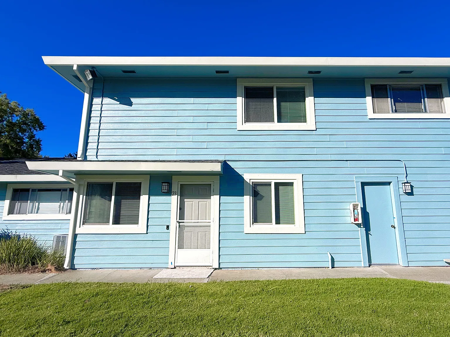 2 bed, 872 sqft, $2,800 — Photo 1