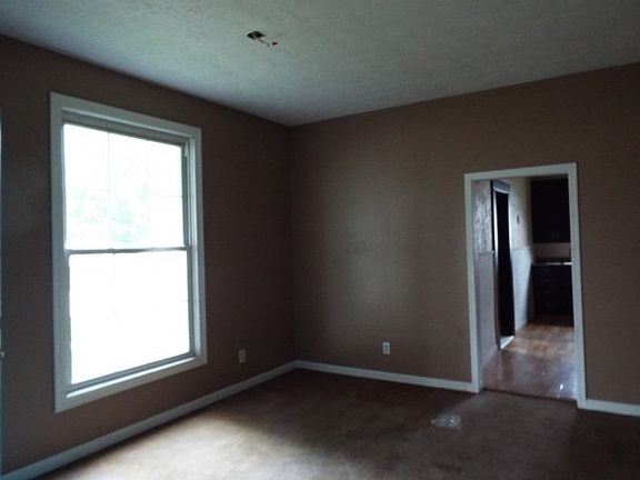 3rd image of 400 S Wood St