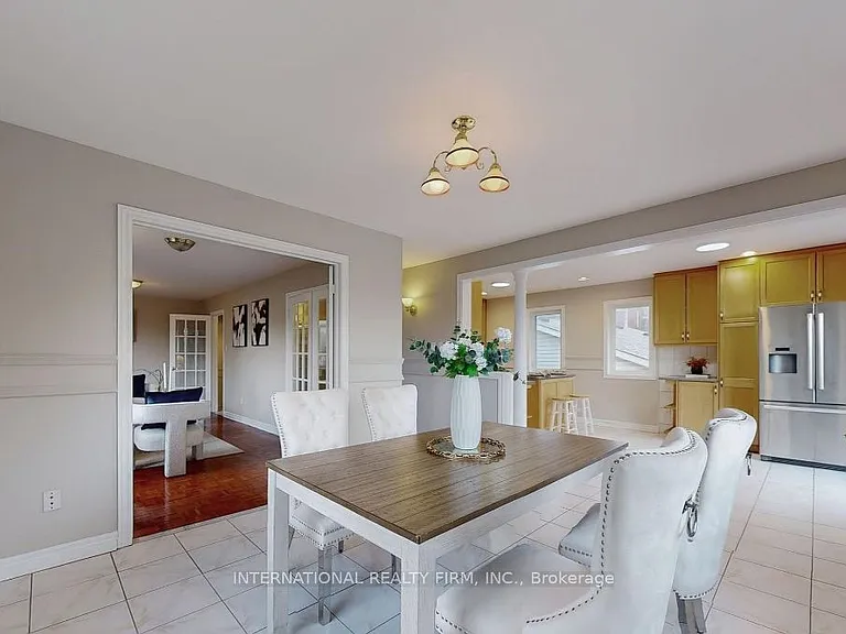 6 English St #2 — Photo 8
