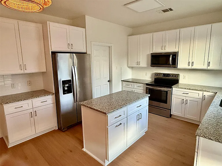 203 Northern Trl — Photo 7