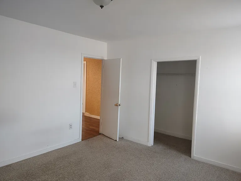 6753 Castor Ave — Photo 6