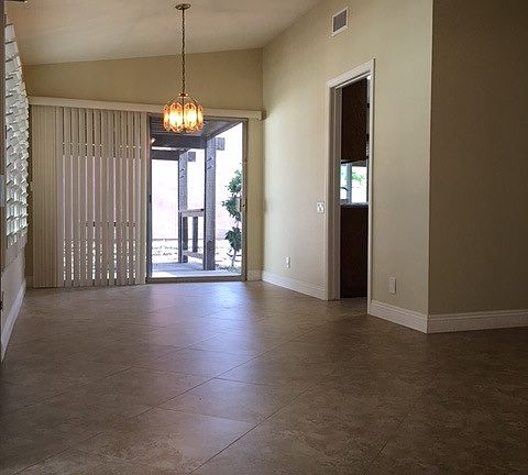 Formal Dinning/Living