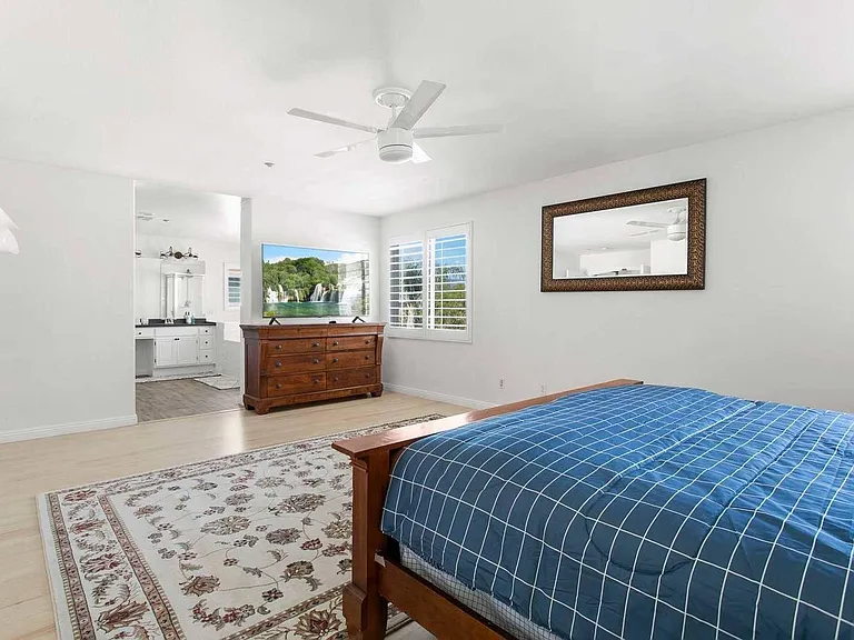 26074 Lugo Dr — Photo 22