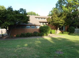 1265 Circle Dr, Neosho, MO 64850