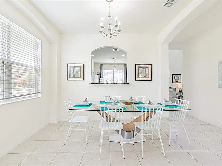 Dharma Cir — Photo 4