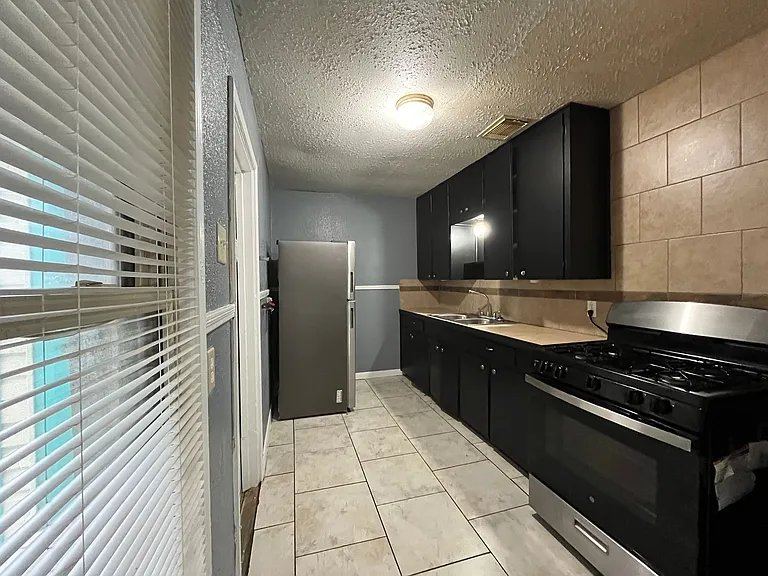 4961 Monitor St — Photo 6