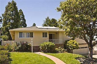 Exterior :: 2516 Valdivia Way