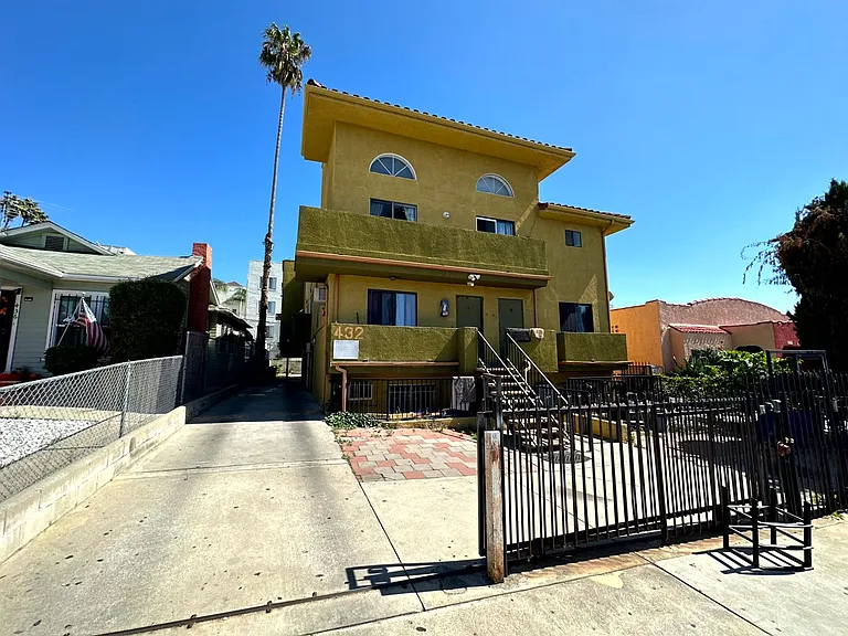 432 N Kingsley Dr. — Photo 21