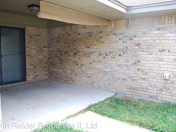 5th image of 909 Crymes Ln