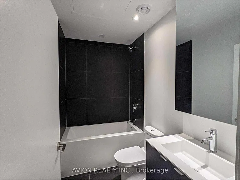 20 Edward St #2815 — Photo 5