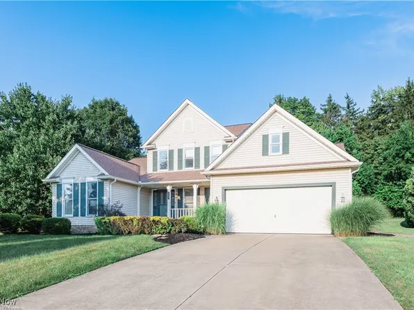 9949 Parkland Dr, Twinsburg, OH 44087