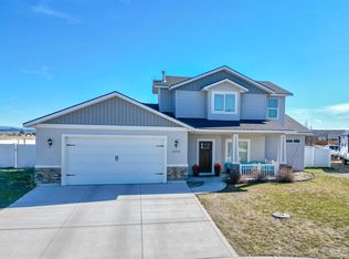 1079 Maplewood St, Burley, ID 83318