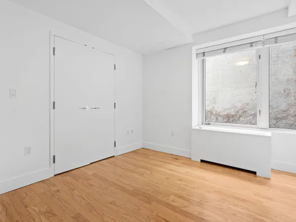 2270 Frederick Douglass Boulevard image 6 of 10