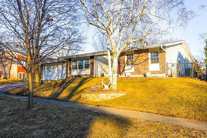 1st image of 6125 Jackson Ct