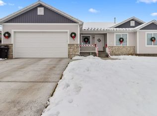 576 S 770 E, Hyrum, UT 84319