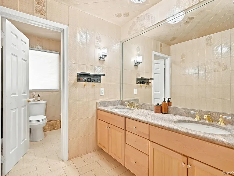 316 Gainsborg Ave #2 — Photo 18