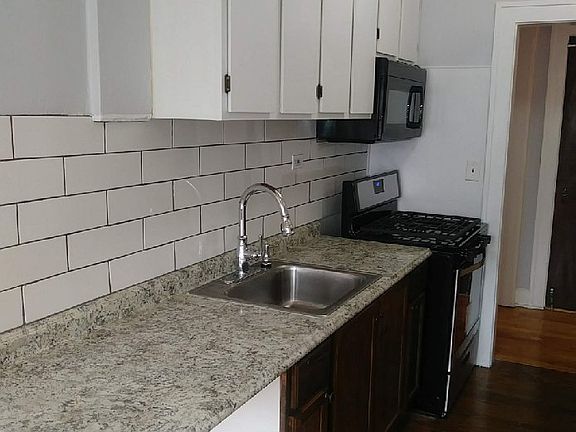 2nd image of 1220 W 104th St APT 301