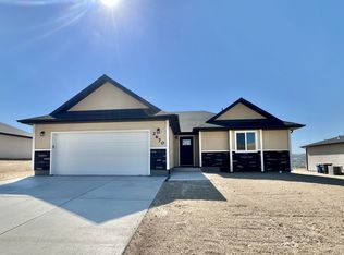 1711 Opal Dr, Elko, NV 89801
