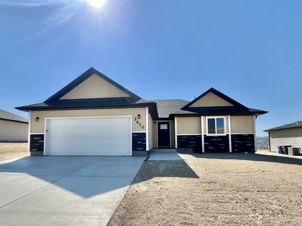 1711 Opal Dr, Elko, NV 89801