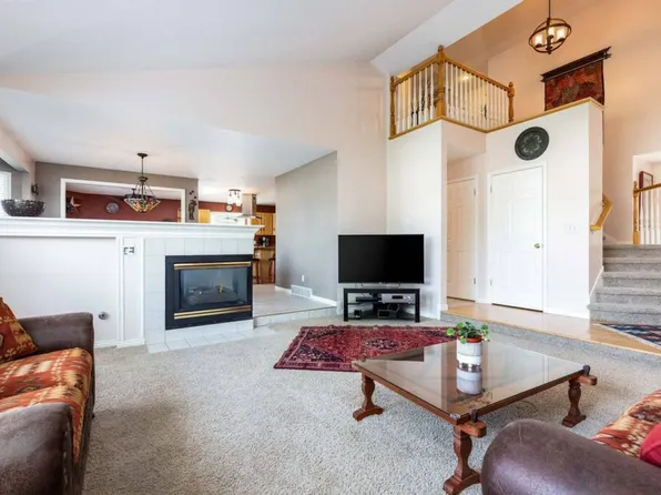 8126 S Clover Spring Ln, Salt Lake City, UT