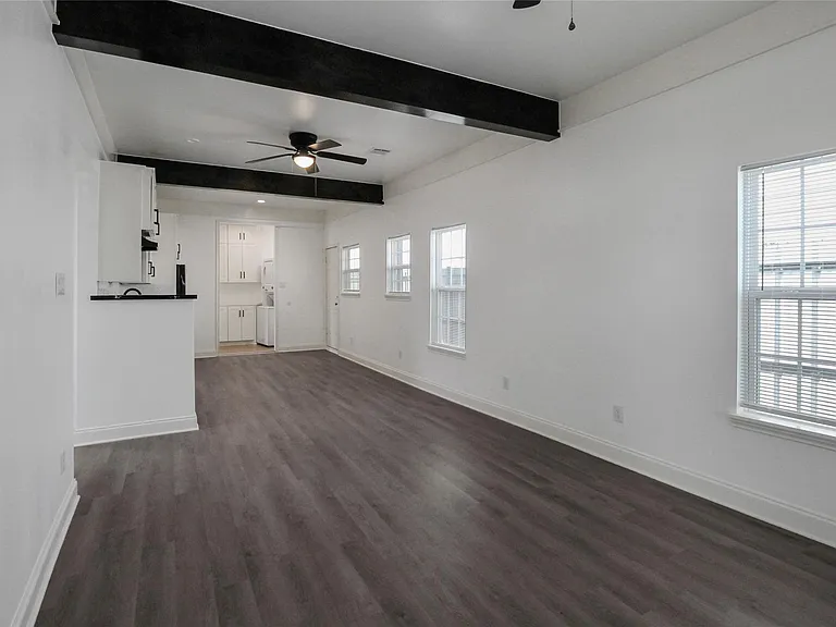 531 N Estelle St — Photo 6