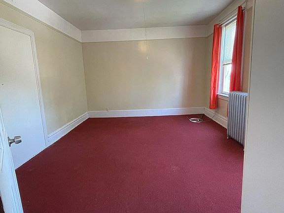 3rd image of 1403 Arnow Ave APT 2